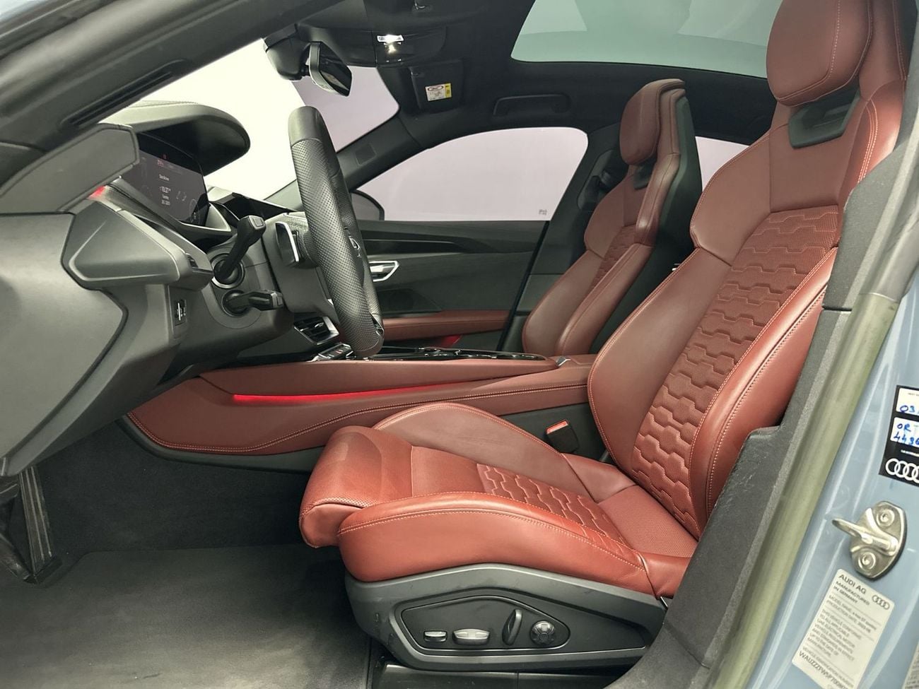 أودي إي ترون جي تي e-tron GT quattro 530hp (Ref# 7008025)