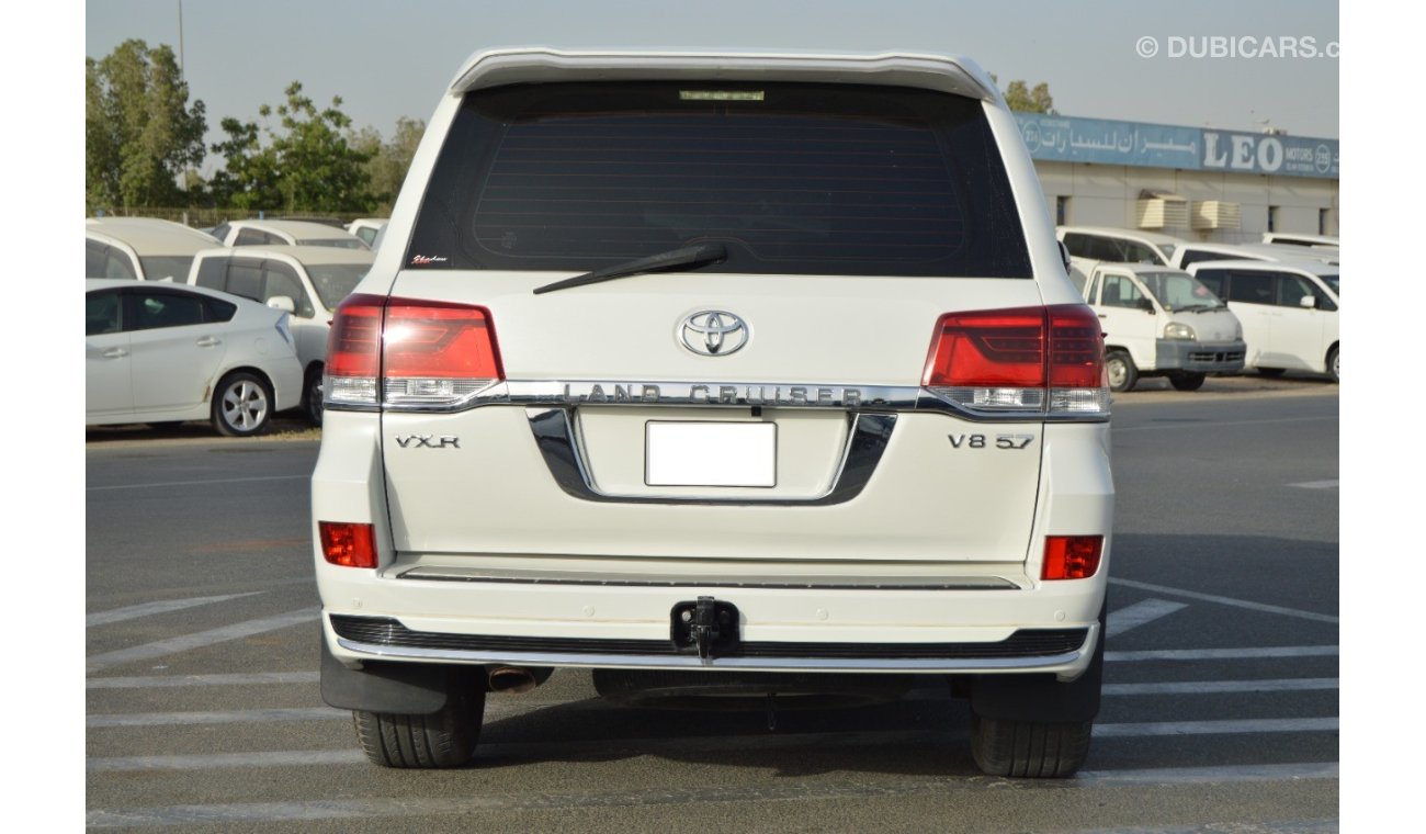 Toyota Land Cruiser Face change 2020