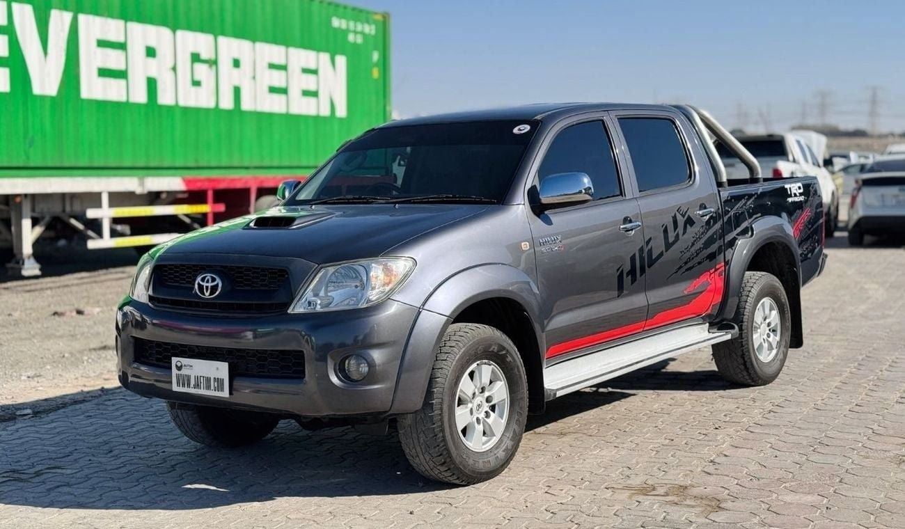 Toyota Hilux DOUBLE CABIN | 3.0L DIESEL ENGINE | 2010 | RHD | MANUAL TRANSMISSION | REAR VIEW CAMERA
