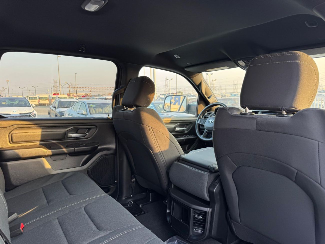 RAM 1500 Hemi 5.7L V8 Petrol 4WD 2023 Export Price @ 175,000 AED