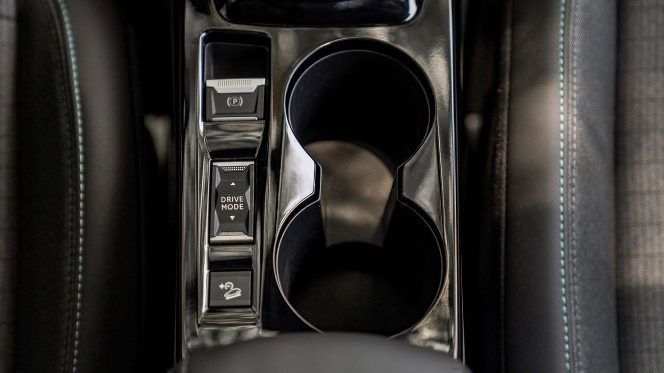 Peugeot 2008 PEUGEOT 2008 ALLURE 1.2P AT MY2023