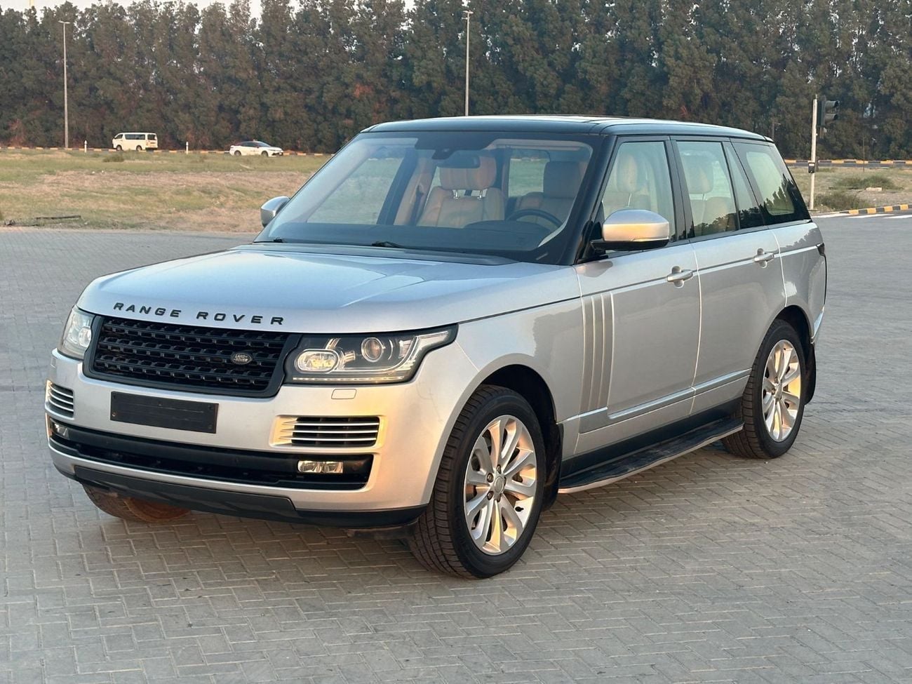 Land Rover Range Rover Vogue SE 5.0L