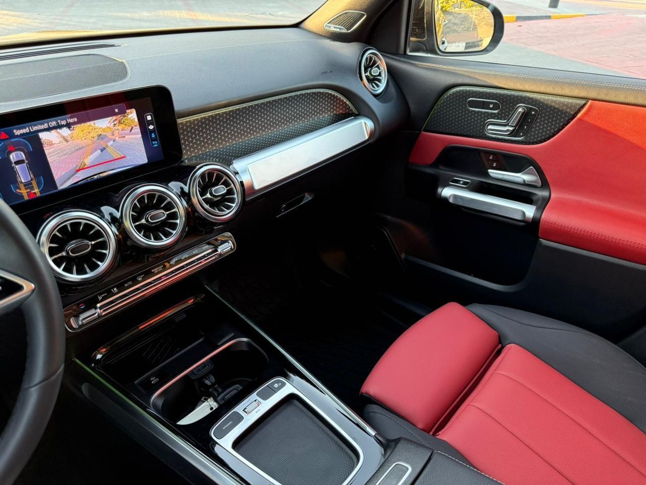 مرسيدس بنز GLB 250 Std 2.0L