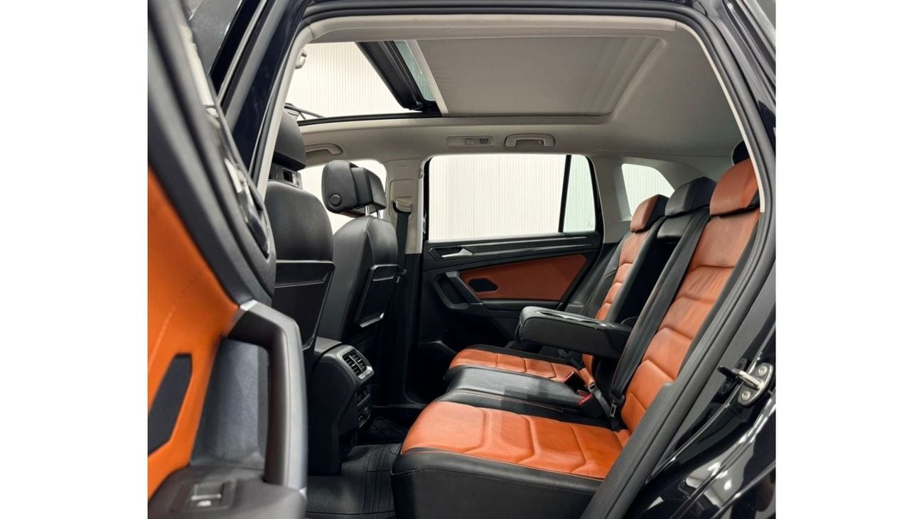 Volkswagen Tiguan 2018 Volkswagen Tiguan SEL 4MOTION, Warranty, Full Service History, Low Kms, Excellent Condition,GCC