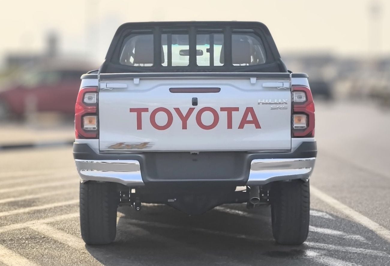 Toyota Hilux SGLX D/CAB,PICKUP,2.7L,4X4,DIGITAL AC,WOODEN INTERIOR,BLIND SPOT,DVD+CAMERA,DIFF LOCK,M/T, 2 COOL BO
