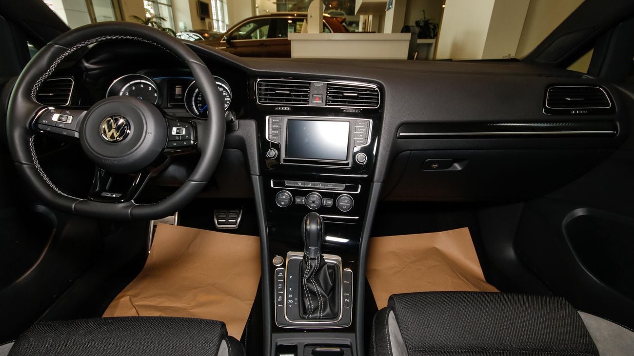 Volkswagen Golf R 4MOTION