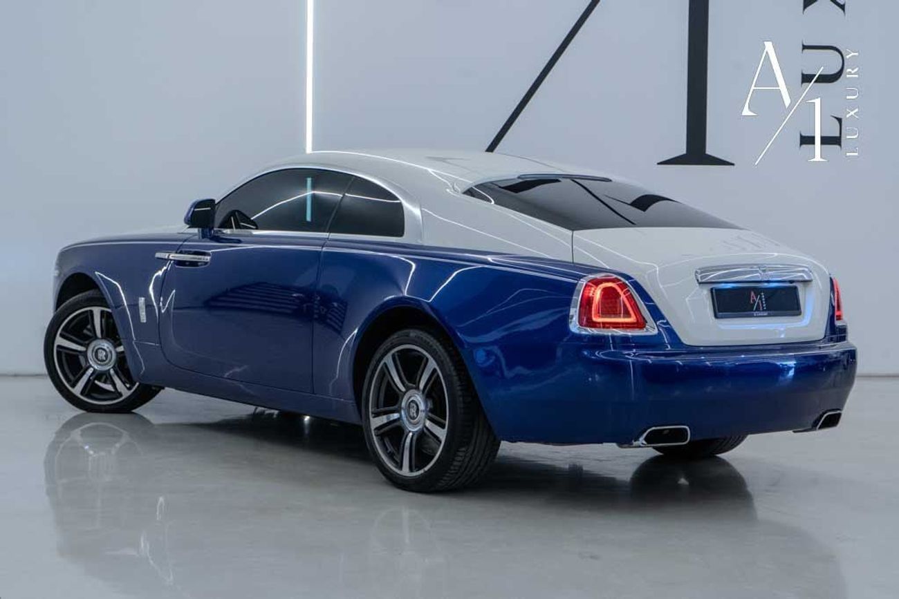 Rolls-Royce Wraith 2016 Rolls Royce Wraith, 4 Buttons, Starlight Headliner, Excellent Condition, GCC