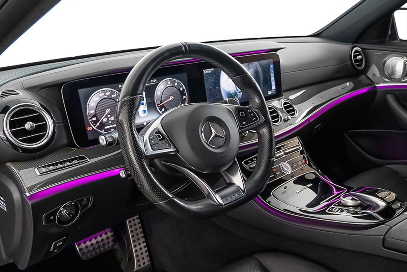 مرسيدس بنز E 36 AMG