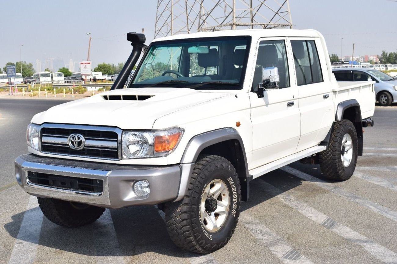 Toyota Land Cruiser Pick Up Toypta Landcruiser Pickup DC 2019 RHD Diesel V8