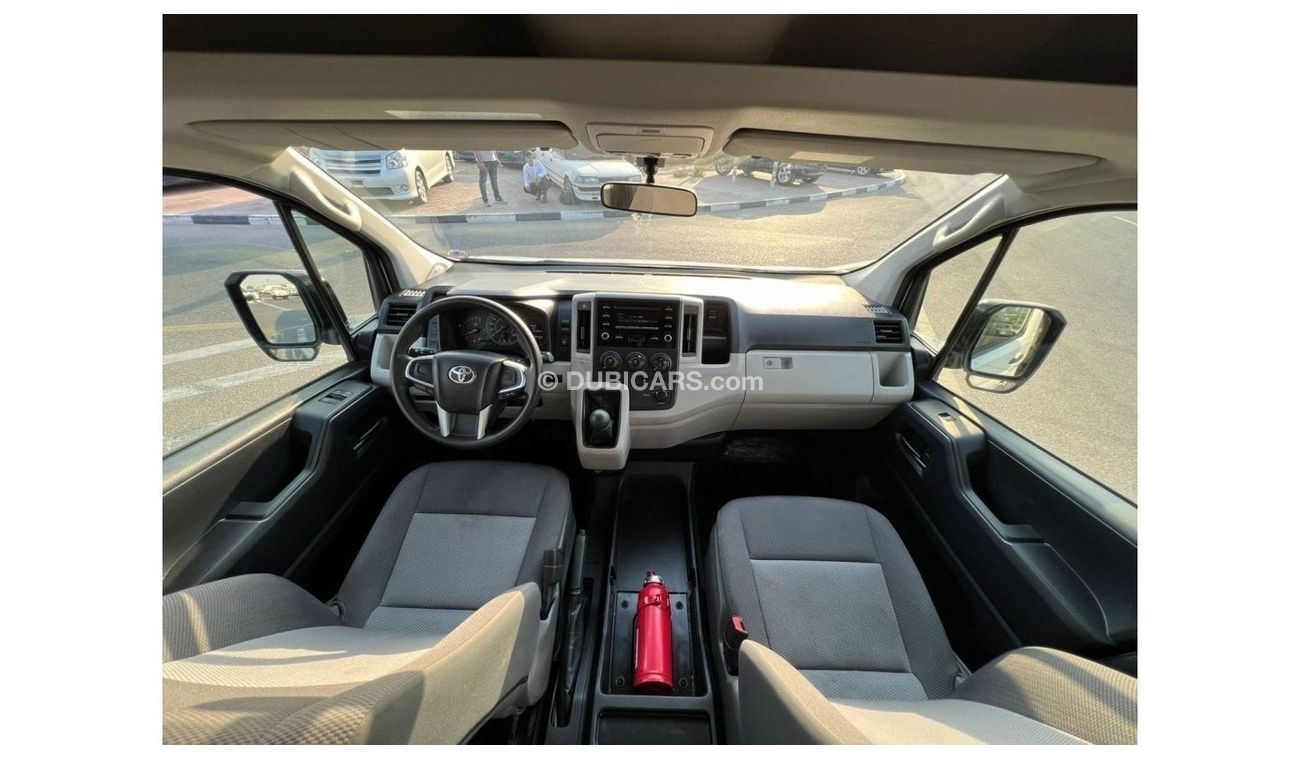 Toyota Hiace 2020 Toyota Hiace 3.5L V6 - Patrol - Manual - 13 Seater - GCC Specs