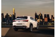Lexus UX200