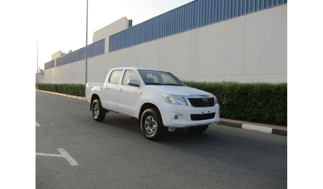 Toyota Hilux TOYOTA HILUX 2012 DIESEL 4X4 GULF SPACE