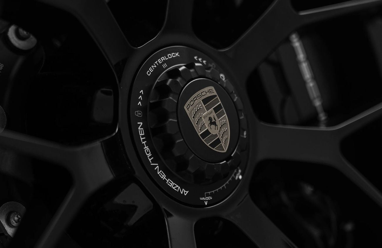 Porsche 911 3.7L F6 Turbocharged Engine + T-Hybrid