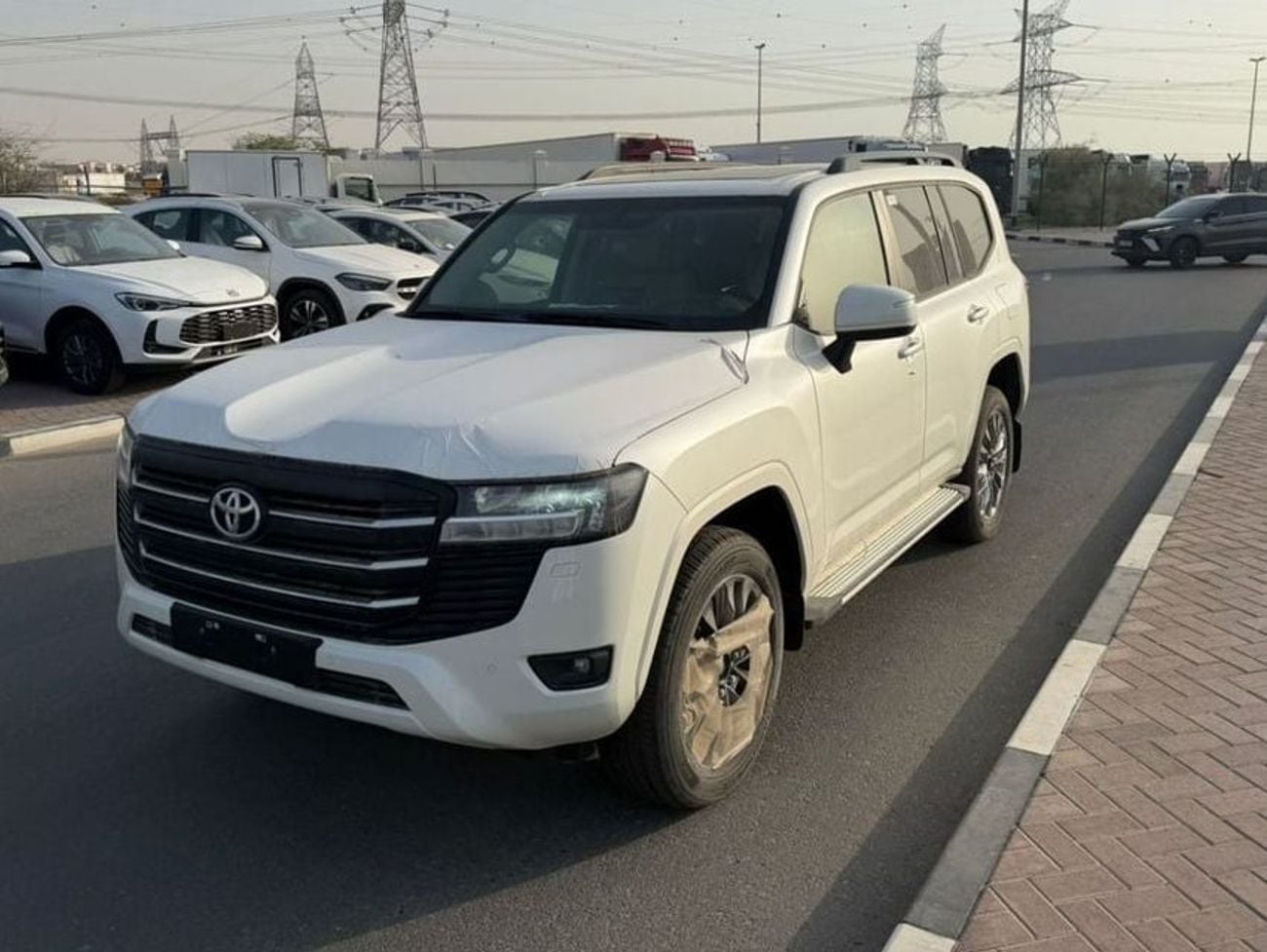 تويوتا لاند كروزر Toyota Land Cruiser GXR 4.0 2025 Full with sunroof