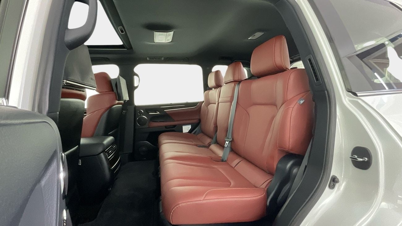 Lexus LX 570 Platinum 5.7L Platinum | Guaranteed Warranty | 0 Down Payment