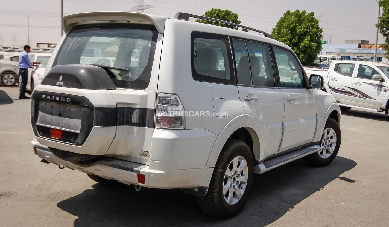 Mitsubishi Pajero GLS