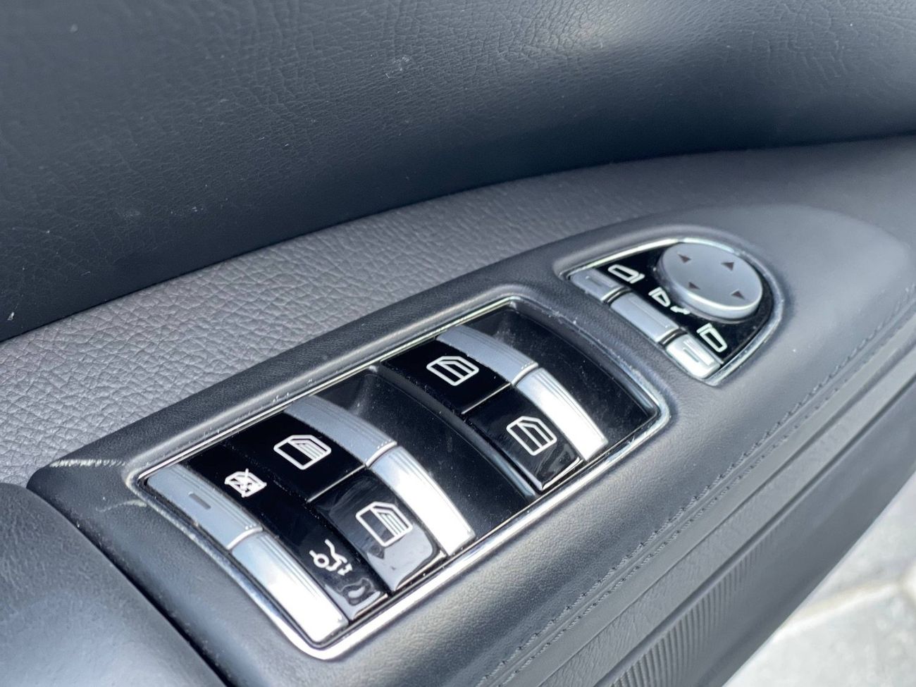 مرسيدس بنز S 400 S400 ماشي فقط 48000