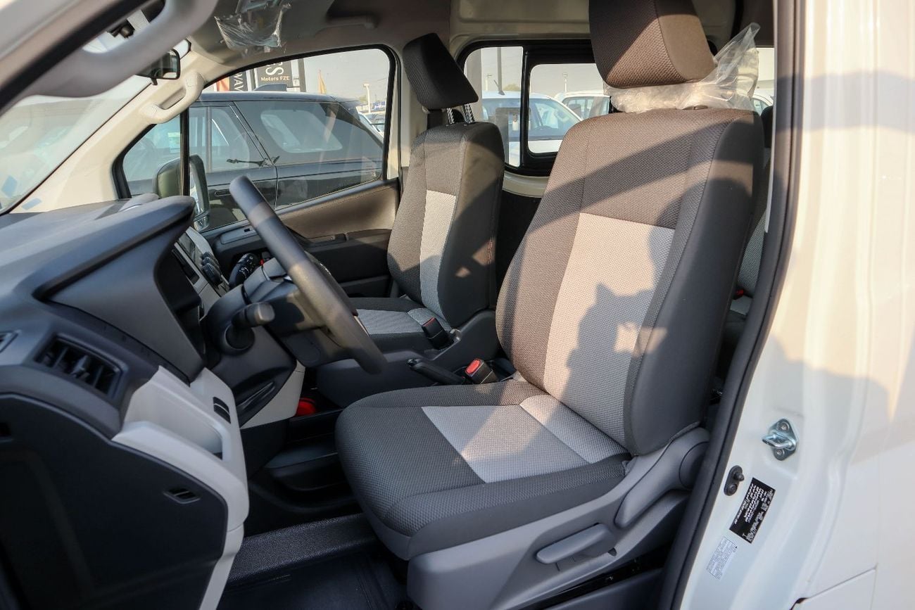Toyota Hiace GL Toyota Hiace 3.5L Petrol – 2026 Model 13 seater ▾