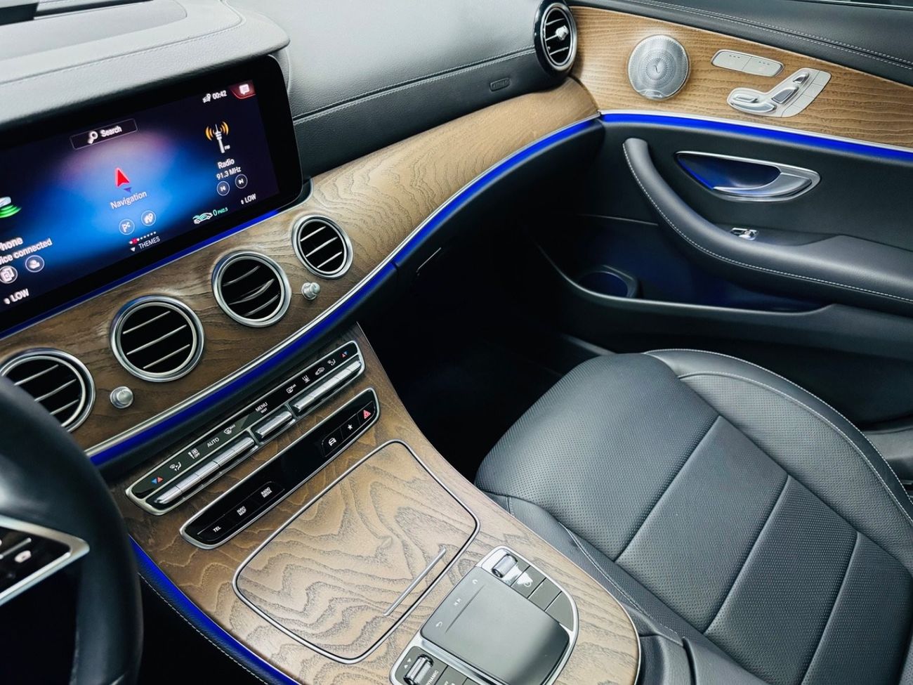 مرسيدس بنز E300 بريميوم