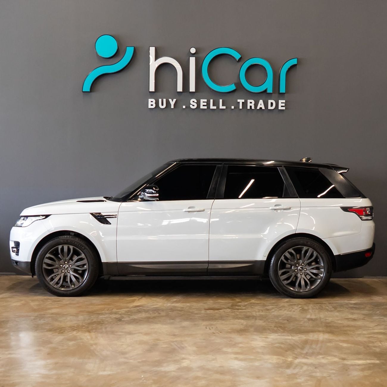 Land Rover Range Rover Sport Supercharged 5.0L AED 2,874 pm • 0% Downpayment • Range Rover Sport Supercharged HSE   • 1 Year Warr