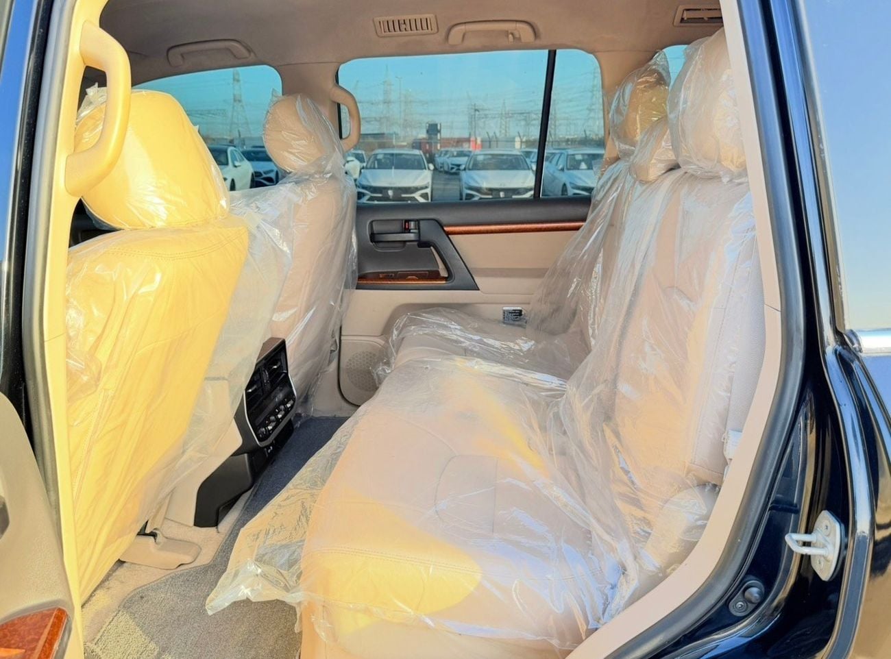 تويوتا لاند كروزر GXR 4.6L