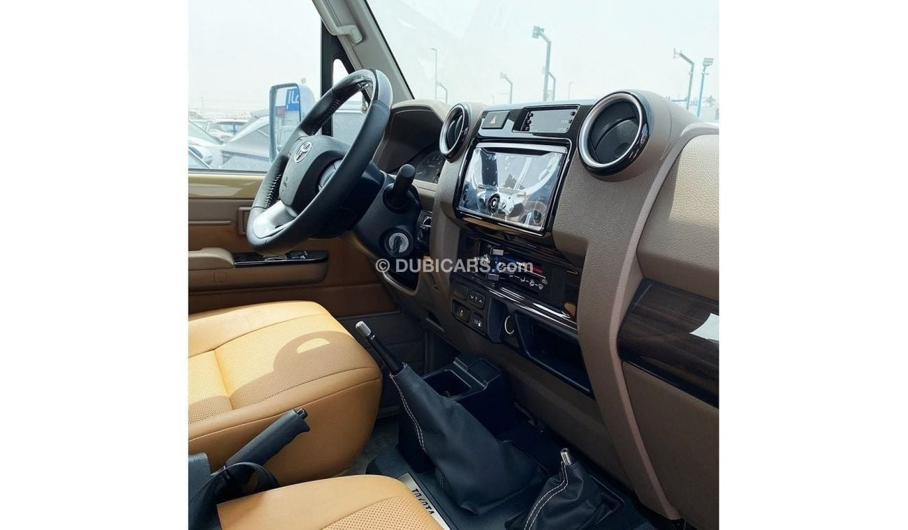 Toyota Land Cruiser Pick Up PICKUP 70th LX1 4.0Ltr. S-Cab-PETROL-70th Anniversary Editon 2022
