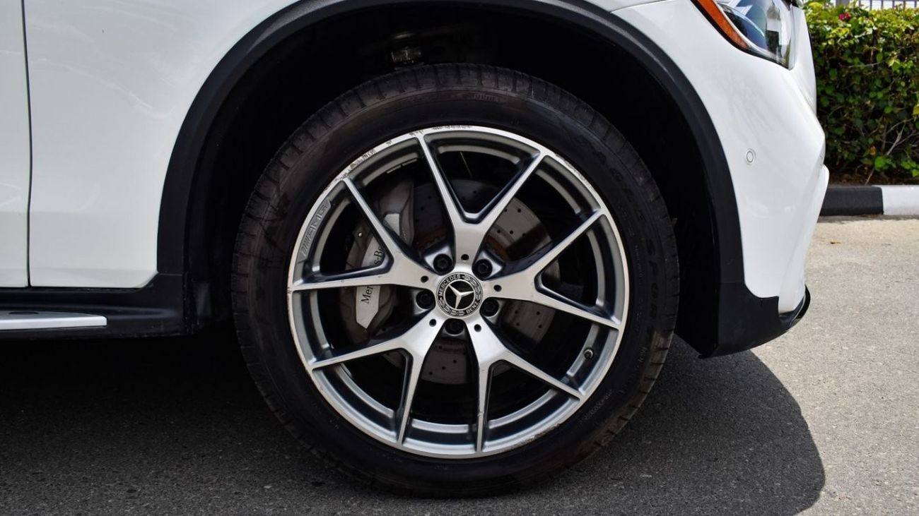 Mercedes-Benz GLC 300 4MATIC Mercedes GLC300 AMG / 2022 / USA