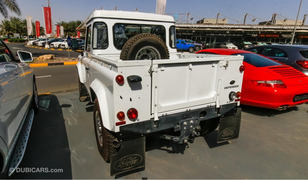 Land Rover Defender