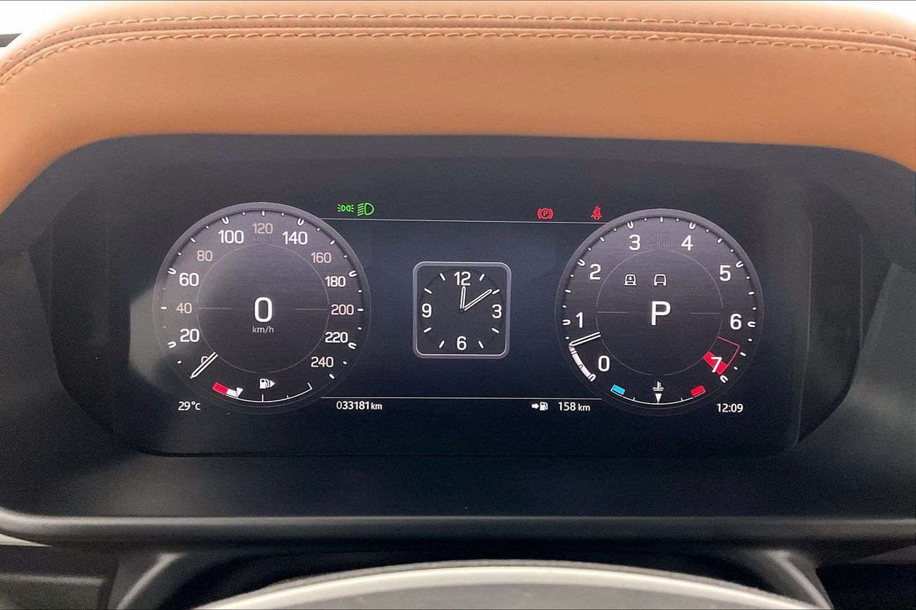 لاند روفر ديفندر P400 130 HSE | National Day Celebration | شامل الضمان | 0 ﺪﻔﻋﺓ ﺃﻮﻟﻯ