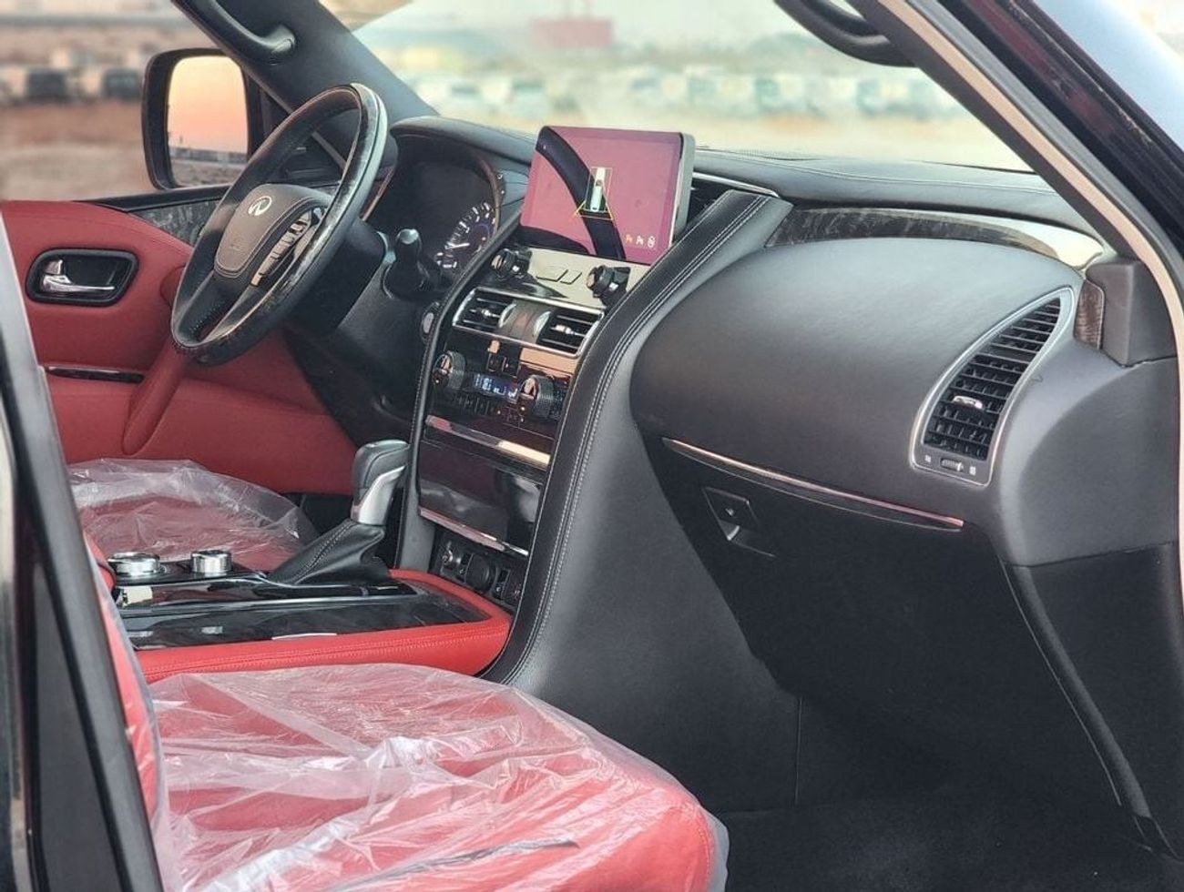 Infiniti QX56 facelifted