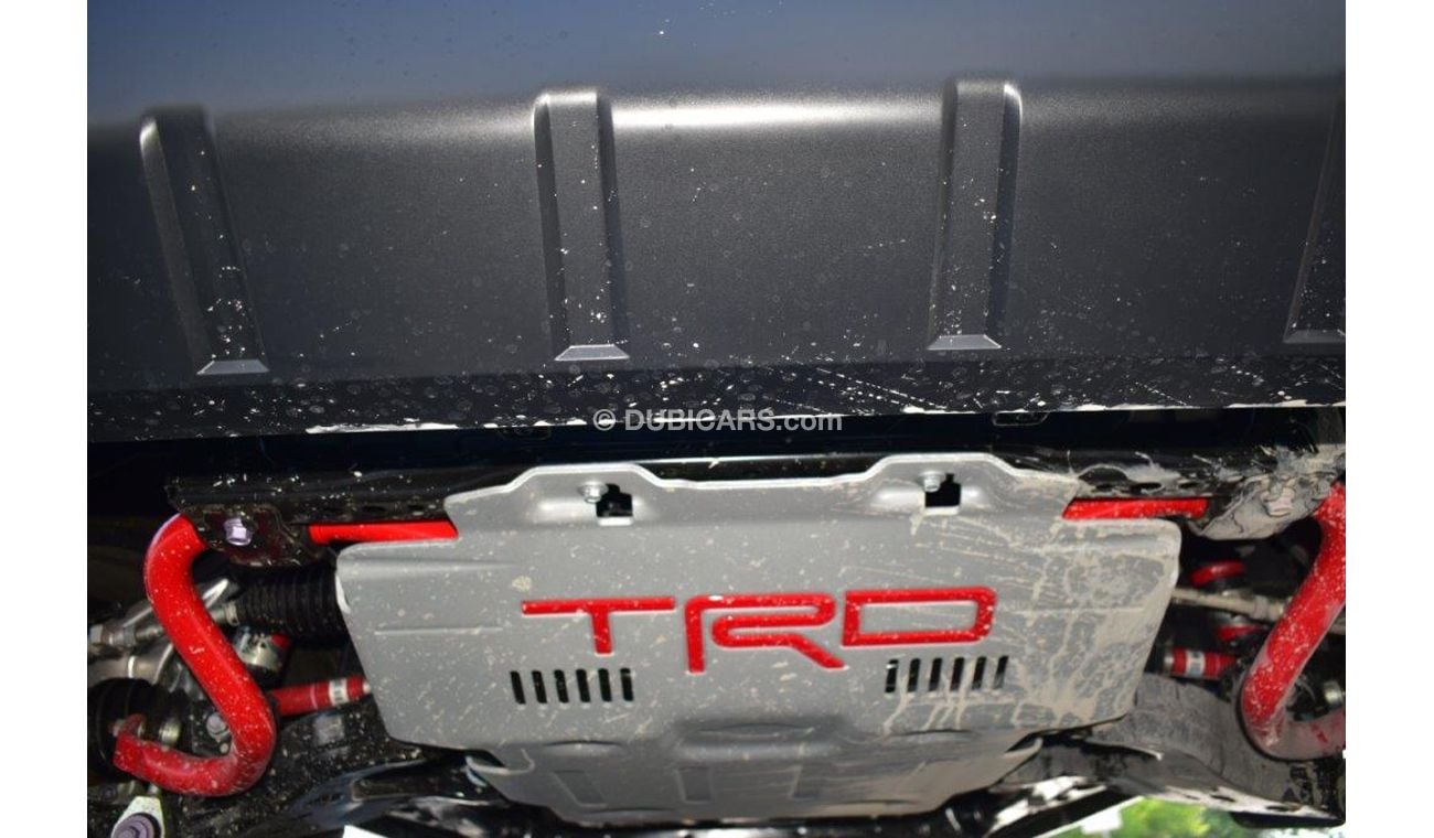 تويوتا تاندرا Crew Max Limited TRD PRO Hybrid V6 3.5L 4WD 5-Seater Automatic