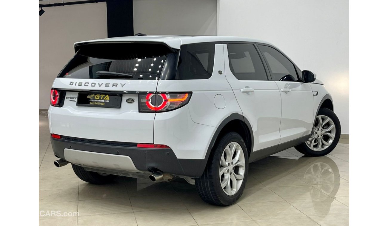 Land Rover Discovery 2016 Land Rover discovery HSE, Full Service History, Warranty, GCC.