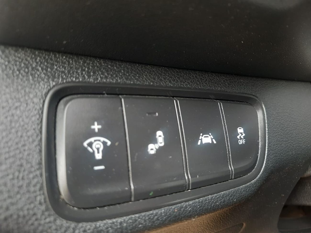 هيونداي سانتا في Smart 2.4L Hyundai Santa fe 2016 V4 full automatic