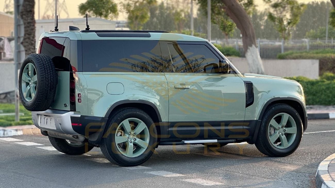 Land Rover Defender