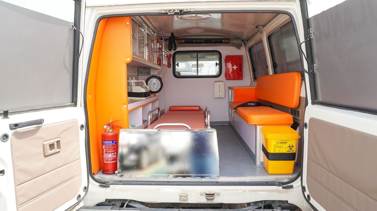 تويوتا لاند كروزر 70 4.0L V6 M/T