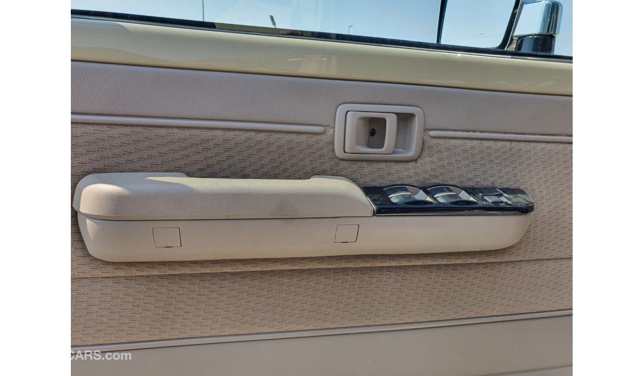 Toyota Land Cruiser 70