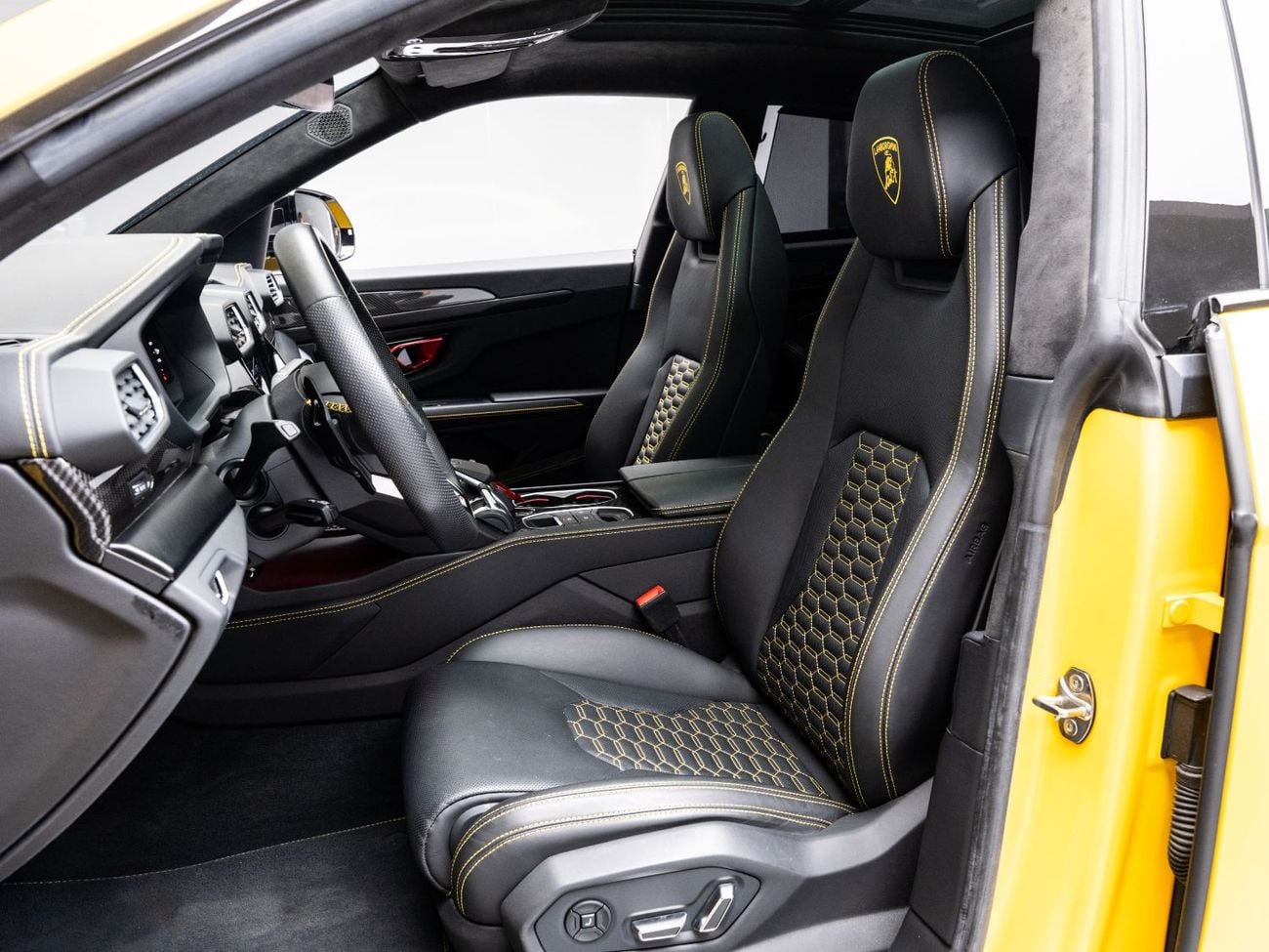 Lamborghini Urus BUY NOW, PAY 2027 | THE BLACKLINE STANDARD | June 2027 Warranty GCC, Low KM's