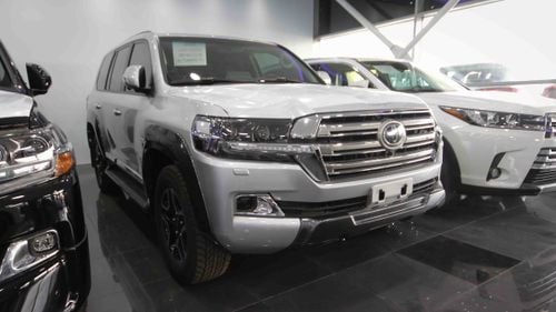 Toyota Land Cruiser GXR V8 TRD