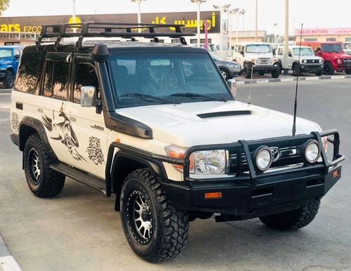 Toyota Land Cruiser 70