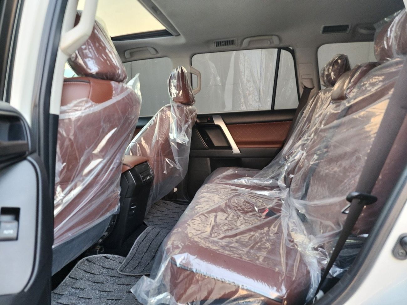 تويوتا برادو 2014 VXR LHD Petrol Engine Full Option Very clean condition