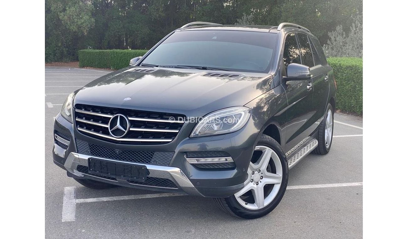 Mercedes-Benz ML 350 AMG Mercedes ML-350 2014 GCC V6 Perfect Condition - Full Option