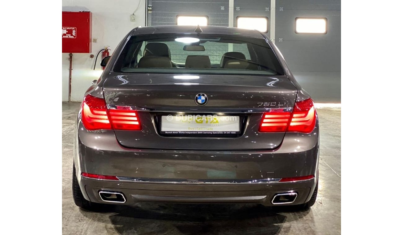 BMW 750Li 2014 BMW 750 LI EXCLUSIVE ORIGINAL PAINT FULL AGMC SERVICE HISTORY