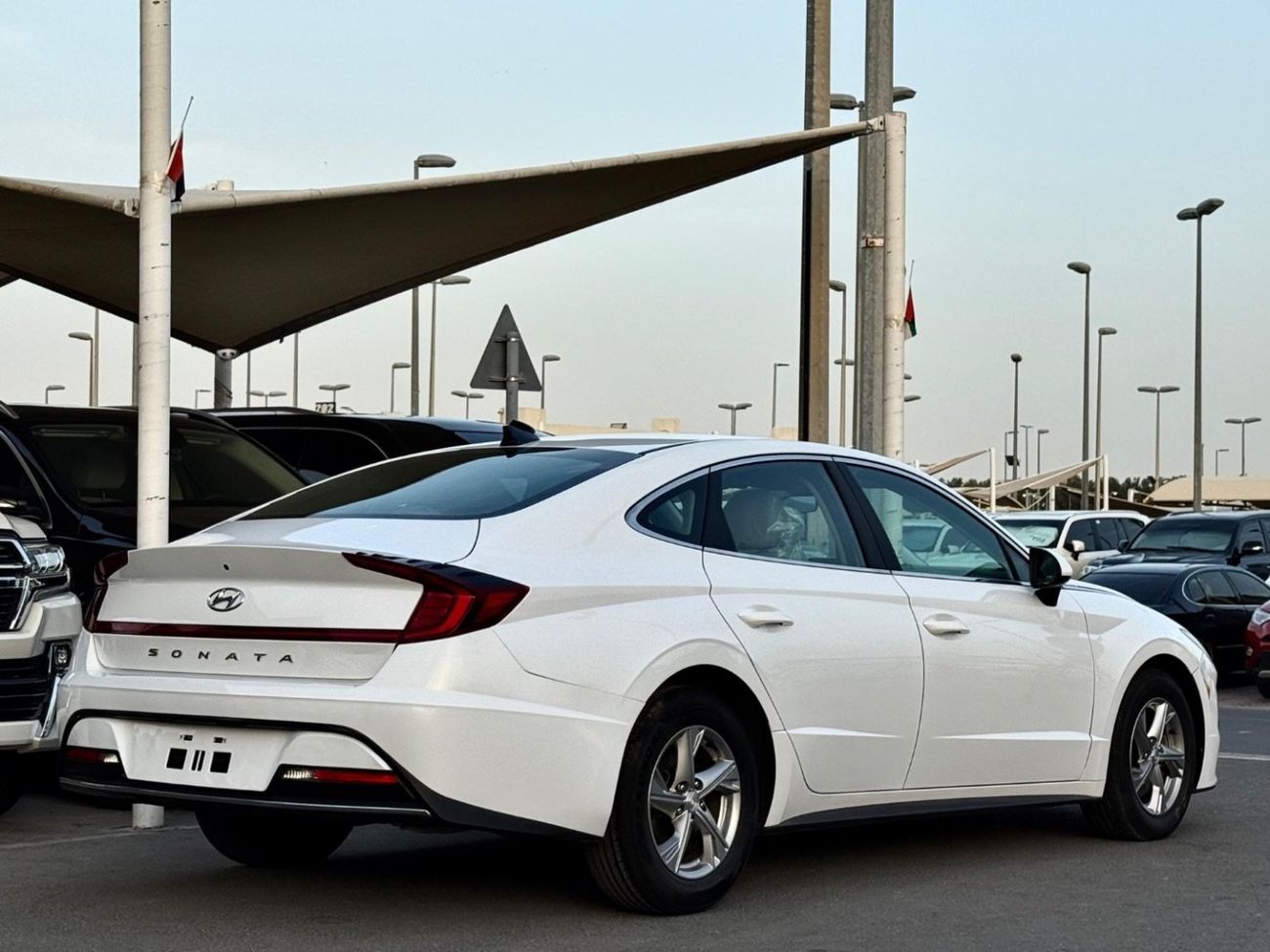 Hyundai Sonata Base 2.5L