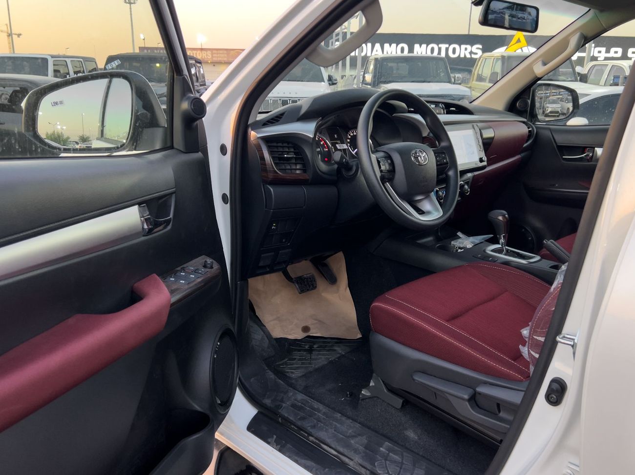 تويوتا هيلوكس EXPORT ONLY - TOYOTA HILUX VX 4.0L (w/ AIR COMPRESSOR)