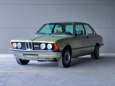 BMW 320i