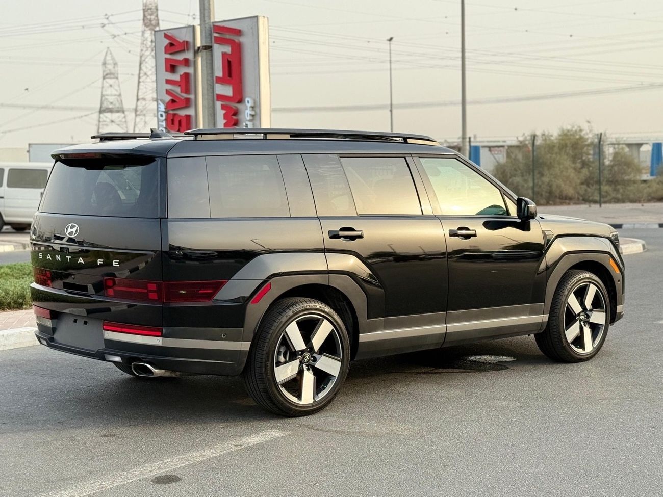 Hyundai Santa Fe Limited FE 360 camera, panoramic,leather seats, Full Option