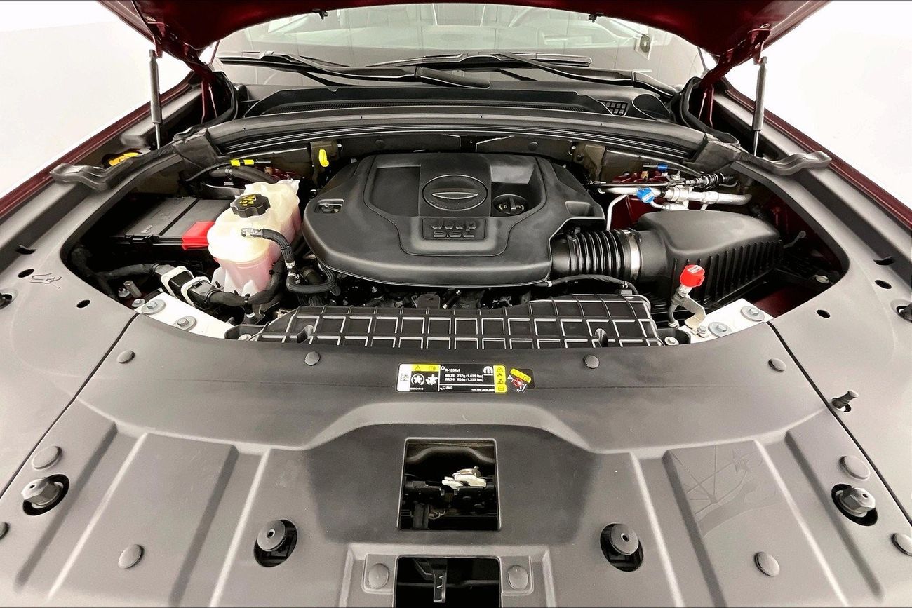 جيب جراند شيروكي Overland | ضمان مجاني لمدة عام | 0 دفعة أولى