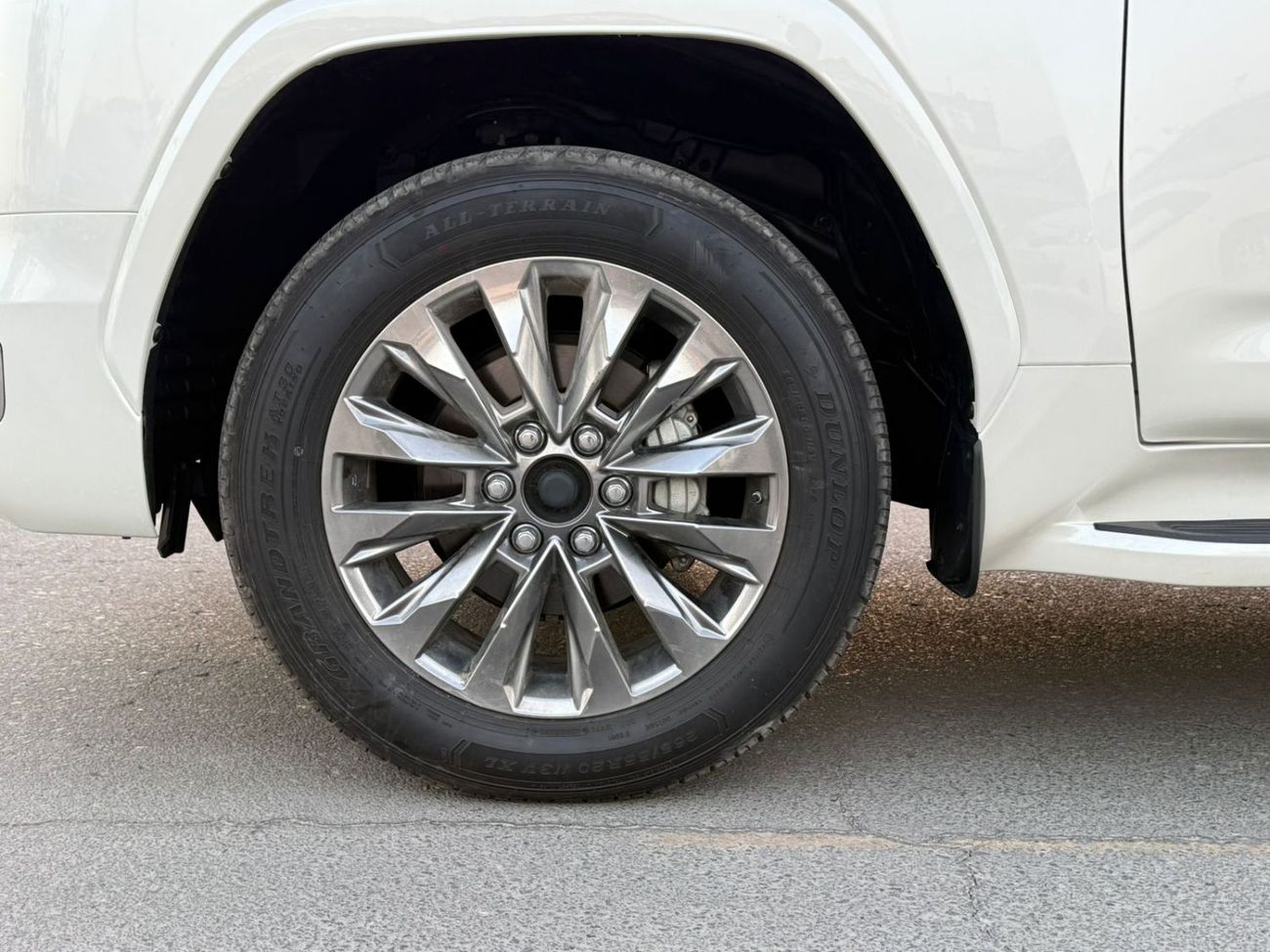 تويوتا لاند كروزر LAND CRUISER GXR 4.0L FULL OPTION 2025 MODEL