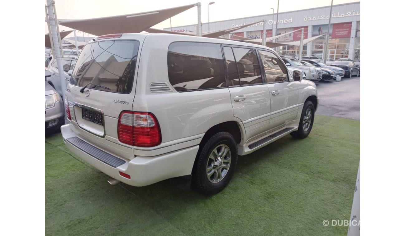 Lexus LX 470 Imported from Japan, model 2001, leather hatch, cruise control, in excellent condition, you do not n