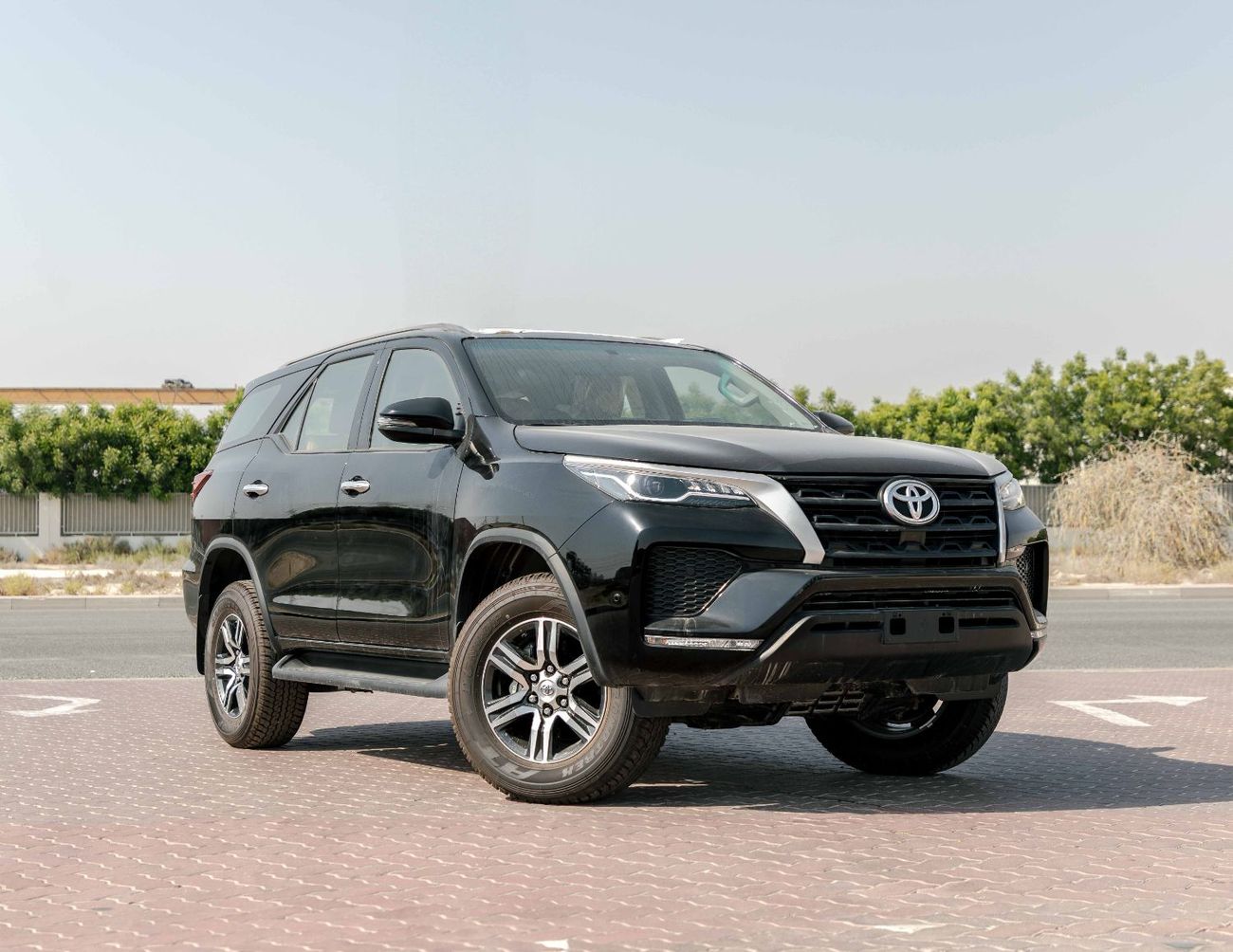 Toyota Fortuner 2025 Toyota Fortuner Low 2.7L - Attitude Black Inside Chamois | Export Only